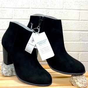 Old Navy ankle boots water & stain repellent